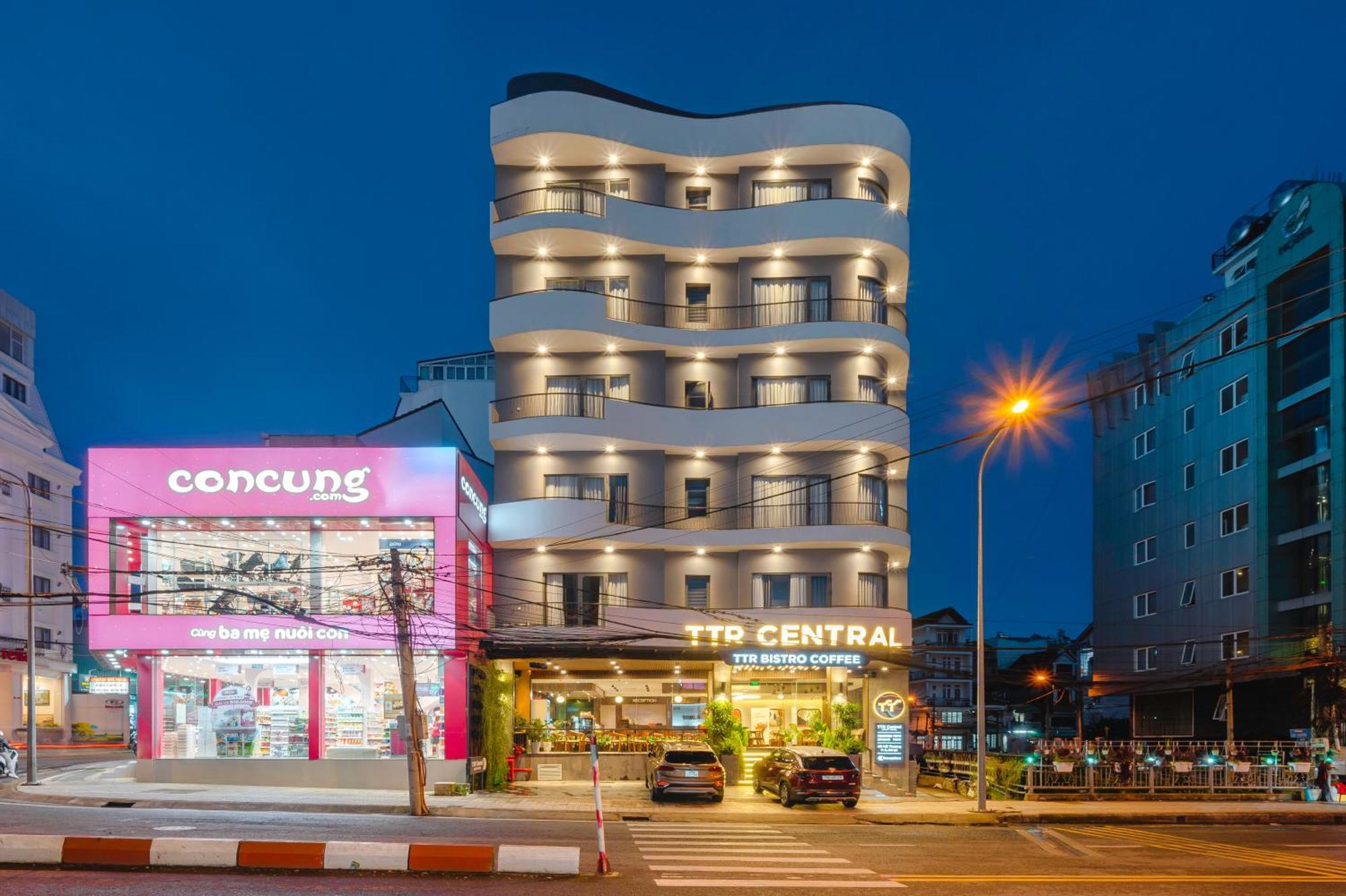 דה לאט Ttr Central Apart Hotel מראה חיצוני תמונה