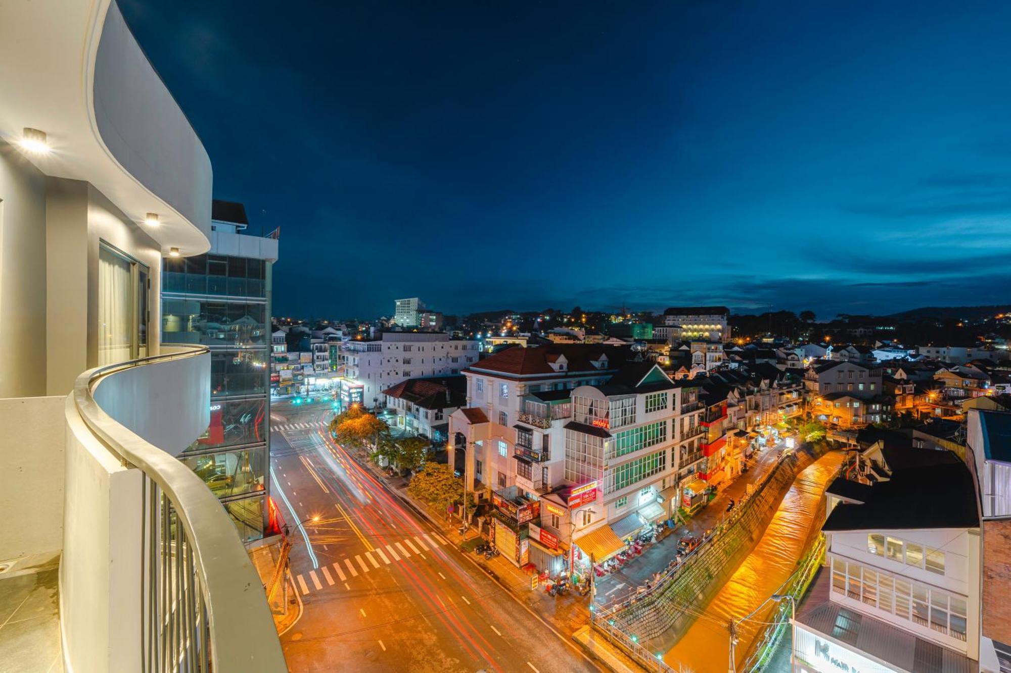 דה לאט Ttr Central Apart Hotel מראה חיצוני תמונה